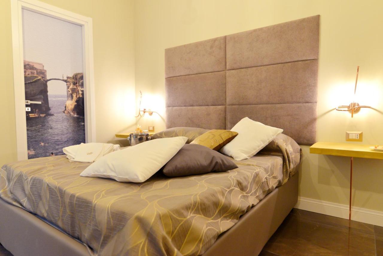 Bed and Breakfast Chiaia Roof Neapel Exterior foto